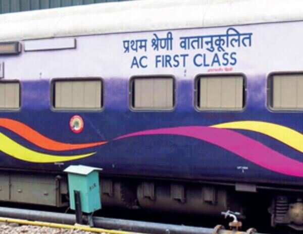 First day, bad show: Taps, carpets go missing from Mahamana Express