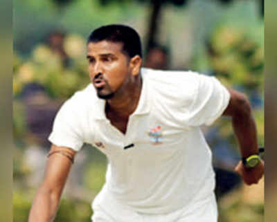 Domestic warhorse Mohanty picks his 300th wicket