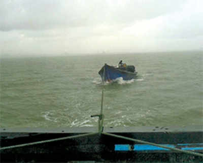 ‘Suspicious’ boat flagged off Mumbai coast found abandoned by customs