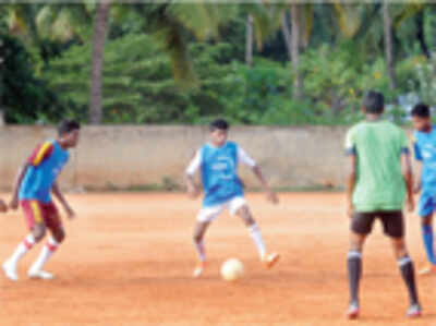 Football heroes from the ghettos