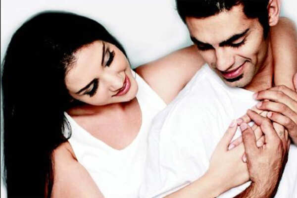 Most lovers fake hugs and kisses