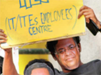 Sacked TCS techies plan to move court