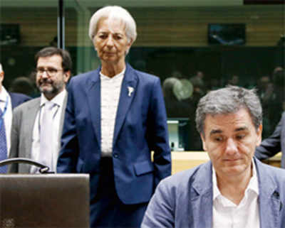 EU scraps Greece summit with bailout on knife-edge