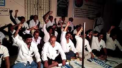 Andhra Pradesh: Temple barbers demand pay hike, go on strike