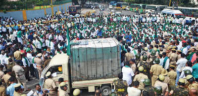 Chief Minister HD Kumaraswamy backtracks after farmers hit the road