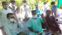 Folk artists sing about their hardships outside Collector’s Office in Jodhpur 