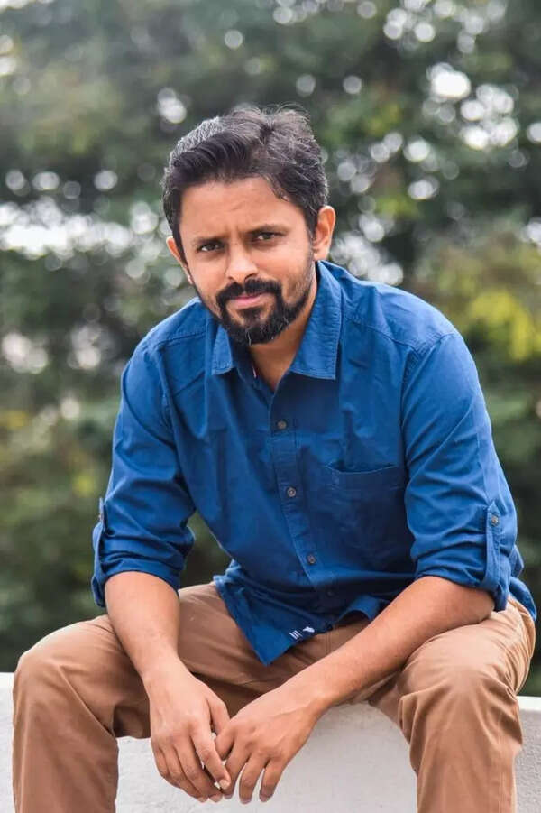 D Sathya Prakash turns writer for a comedy film