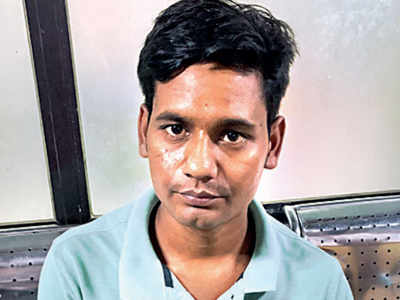 Mumbai: Dad of infant hurt in KEM fire loses job