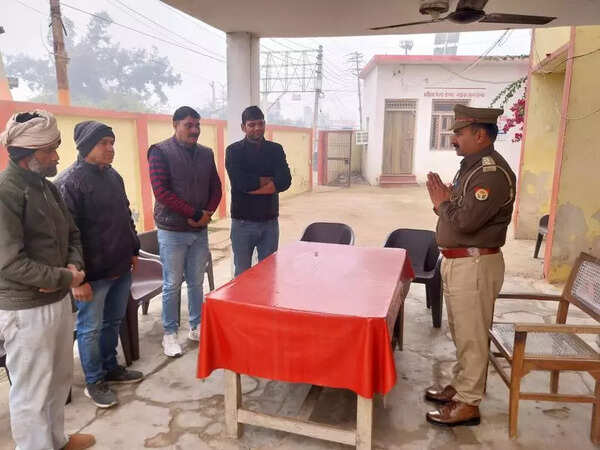 ‘Namaskar’: Agra police introduces etiquette to strengthen public trust