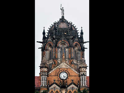 CSMT central dome has a leakage issue