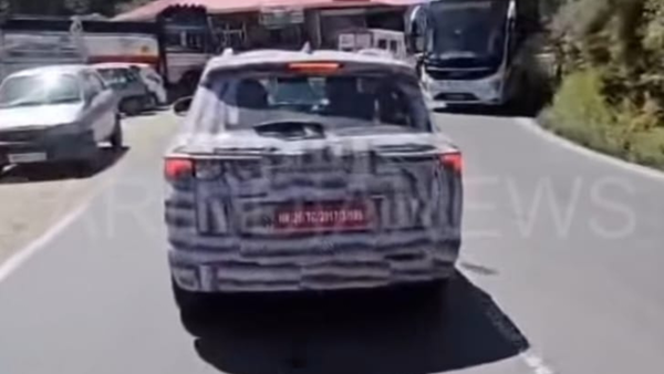 Maruti Suzuki Brezza facelift spied again: Here's what's new