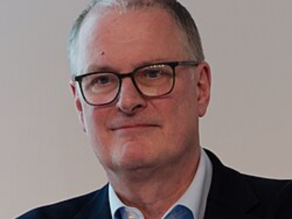 Oxford AI expert Michael Wooldridge says robot takeover fears miss Big Tech’s real danger