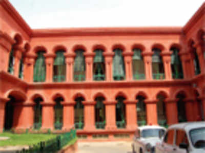 Divorced daughter entitled to relief: HC