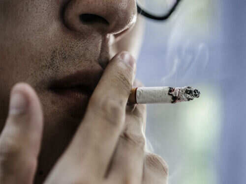 jamie lee curtis smoke cigarettes Download Jamie Lee Curtis Smoking Wallpaper