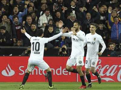 Valencia inflict first defeat on Zinedine Zidane’s new Real Madrid
