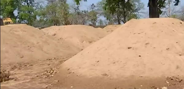 Illegal sand mining flourishes along Saberi river bed in Koraput
