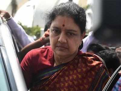 Sasikala heads back to Bengaluru prison as parole ends