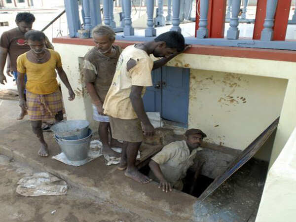 Overflowing manholes: BWSSB issues 600 notices, but residents blame it on apathy
