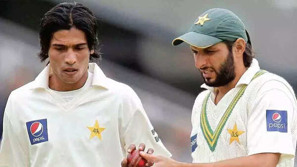 'Shahid Afridi slapped Mohammad Amir' during 2010 fixing scandal: Abdul Razzaq's explosive claim