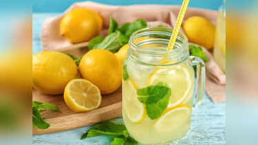 3 Homemade lemon-based drinks for better metabolism