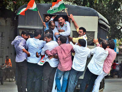 Bharat Bandh: Several leaders Ashok Chavan, Sanjay Nirupam, Baba Siddiqui detained, few arrested in Mumbai