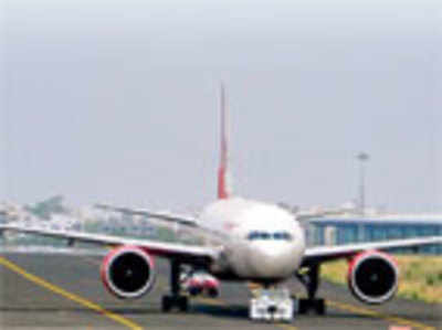 Pilot halts ‘rattling’ Delhi-Mumbai flight; only minister allowed to alight