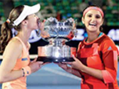 Mirza-Hingis bag Oz Open doubles title