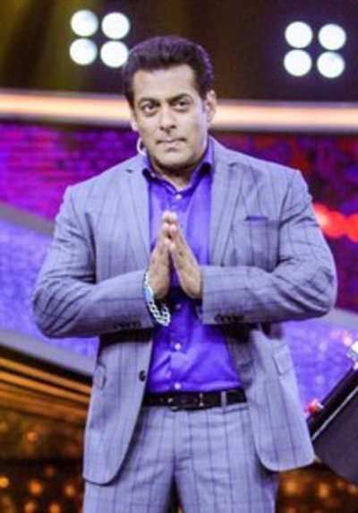 Watch: Salman Khan goes unrecognised at Dubai mall