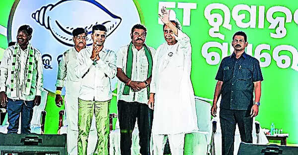 CM hints at betrayal by Jay, says sole interest was to expand his biz