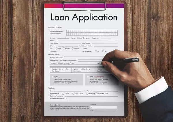 How do lenders decide loan amounts to be sanctioned?
