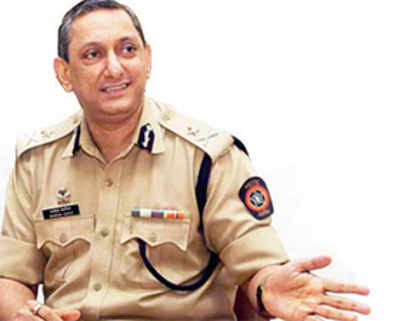 Top cop comes to B’town’s aid