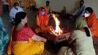 Pitra Paksha: People perform ‘yagya’ for welfare of corona warriors in Lucknow 
