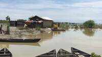 Assam floods: Villagers living in temporary shelters fear of place to be washed away in Dibrugah 