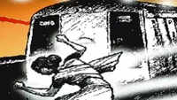 Delhi: Woman commits suicide at Jhandewalan Metro station 
