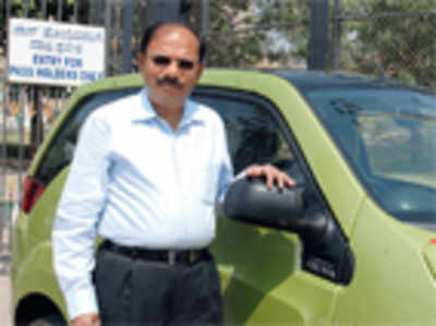 IAS official shows the way with electric car