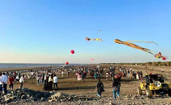 Roads declared ‘one way’ for Suvali Beach Festival