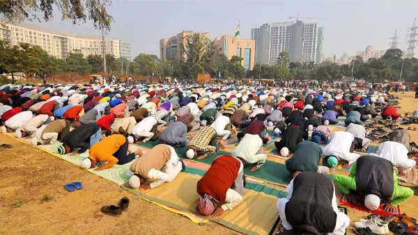 Why scholars believe LuLu mall namaz was 'sin'