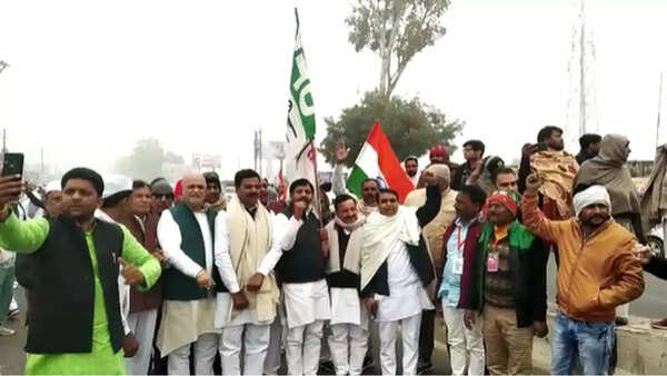 RLD leaders welcome Rahul Gandhi's Bharat Jodo Yatra as it resumes from UP's Baghpat