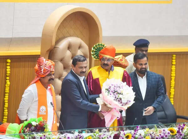 BJP’s Rajurkar elected Sambhajinagar mayor, to focus on water supply & cleanliness