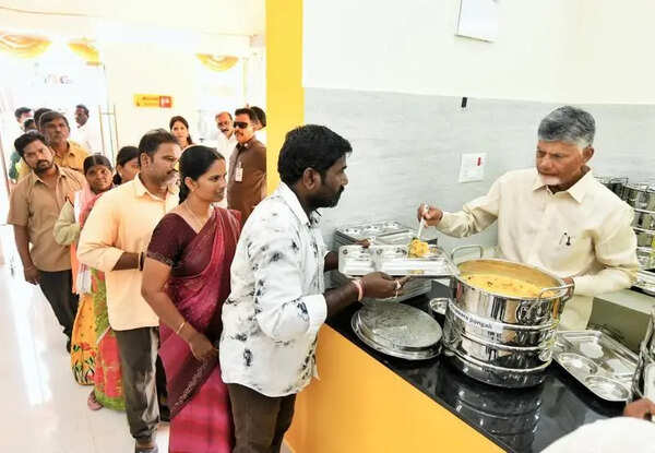 Naidu inaugurates 62 rural Anna Canteens
