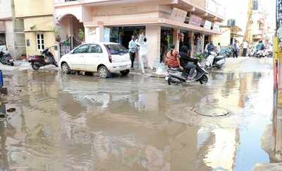 Post-flooding, residents decide to perform a 'drain surgery'