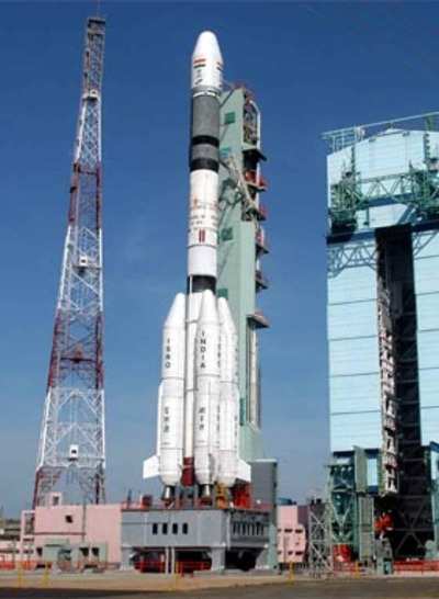 Isro successfully launches GSLV D5 with indigenous cryogenic engine