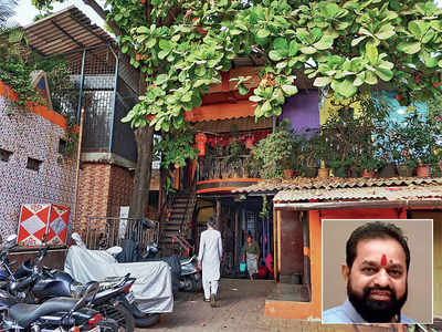 Shiv Sena corporator Dilip Lande owns house in park land
