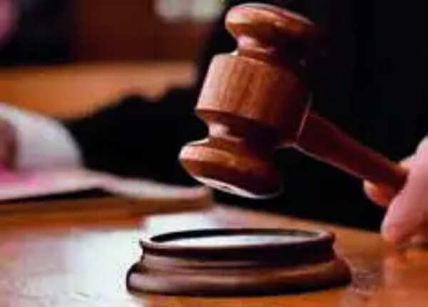 Sub-registrars must register partnership firms if applications are in proper form: HC