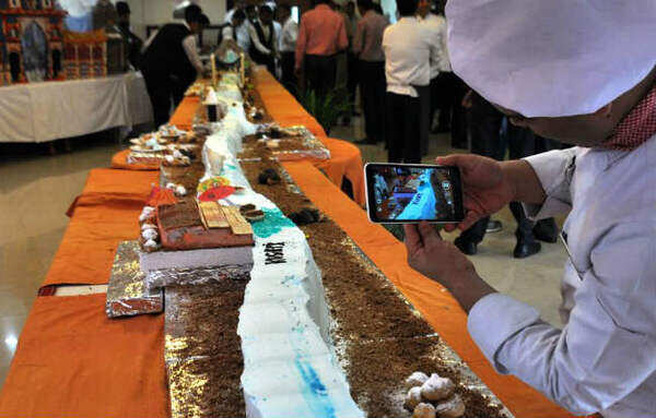 IHM students bake 50-foot long cake to celebrate Ganga
