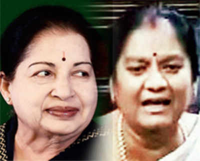 AIADMK MP sacked for slapping DMK leader