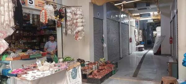 Bengaluru: Shops lie vacant at south India’sfirst underground A/C market