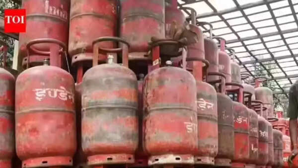 Bengaluru hotels eye 10% price hike as commercial LPG costs surge; 19kg cylinder now costs Rs 3,153