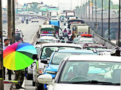 Vehicles pile up as access still denied