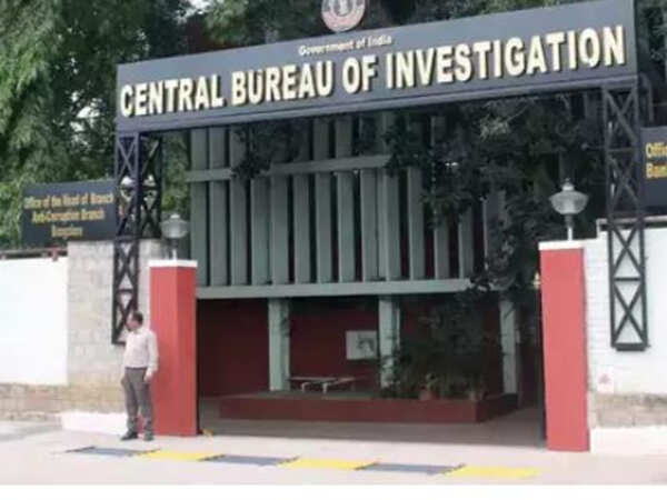CBI swoops down on 4 of its own for ‘accepting bribes’